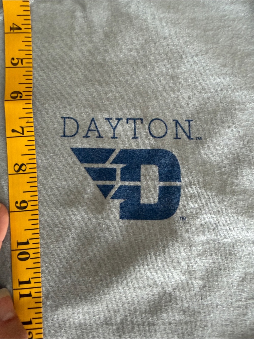 Dayton Flyers Logo Crewneck T-Shirt - Gray men’s size XL - Picture 7 of 7